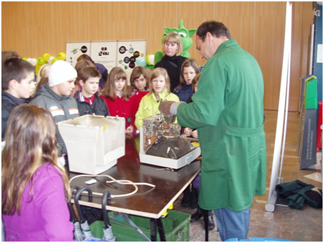 Ste kdaj pogledali za ekran