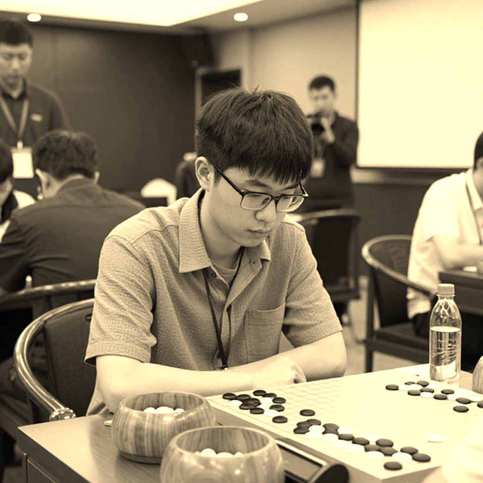 Lá phiếu ở Samarkand ngày 26 tháng 9: Lời hứa mang Carlsen trở lại và bài toán cấu trúc của FIDE